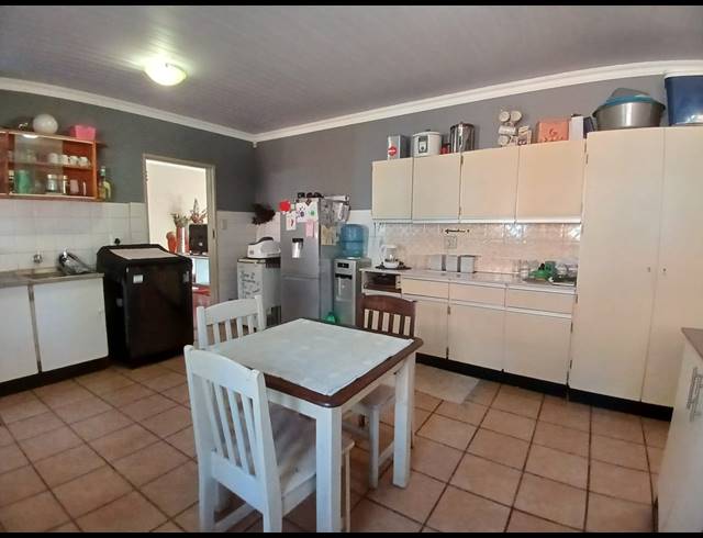 3 BEDROOM HOUSE TO LET IN VAALPARK